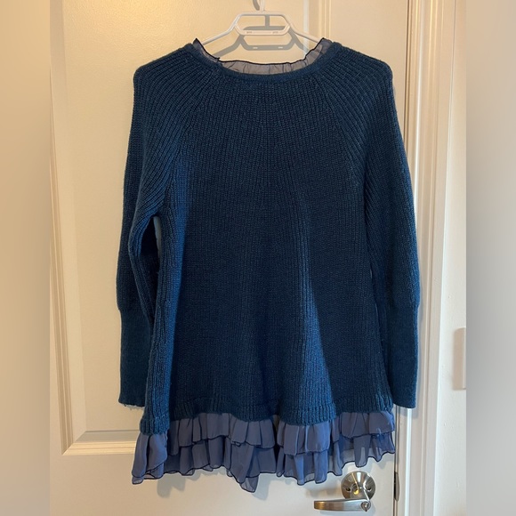 Bunny Sweater - Picture 5 of 5